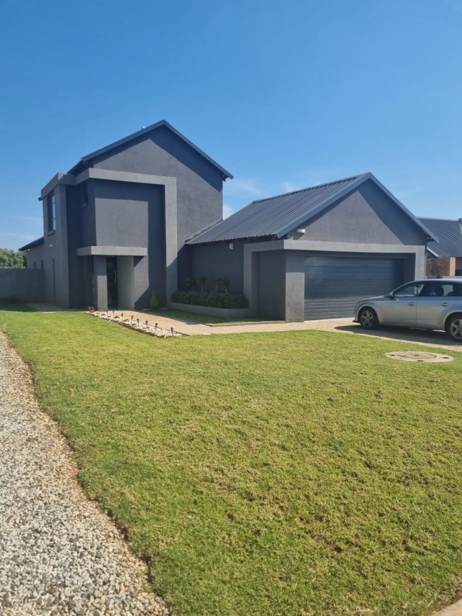 4 Bedroom Property for Sale in La Camargue Private Country Estate North West